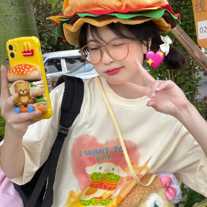 吉普车中的四人